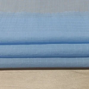 Shaoxing Yuyuan 100% Nylon Low Elastic Fabric 39GSM Ultra Thin Lightweight Breathable Soft Nylon Material for Sunscreen Coat