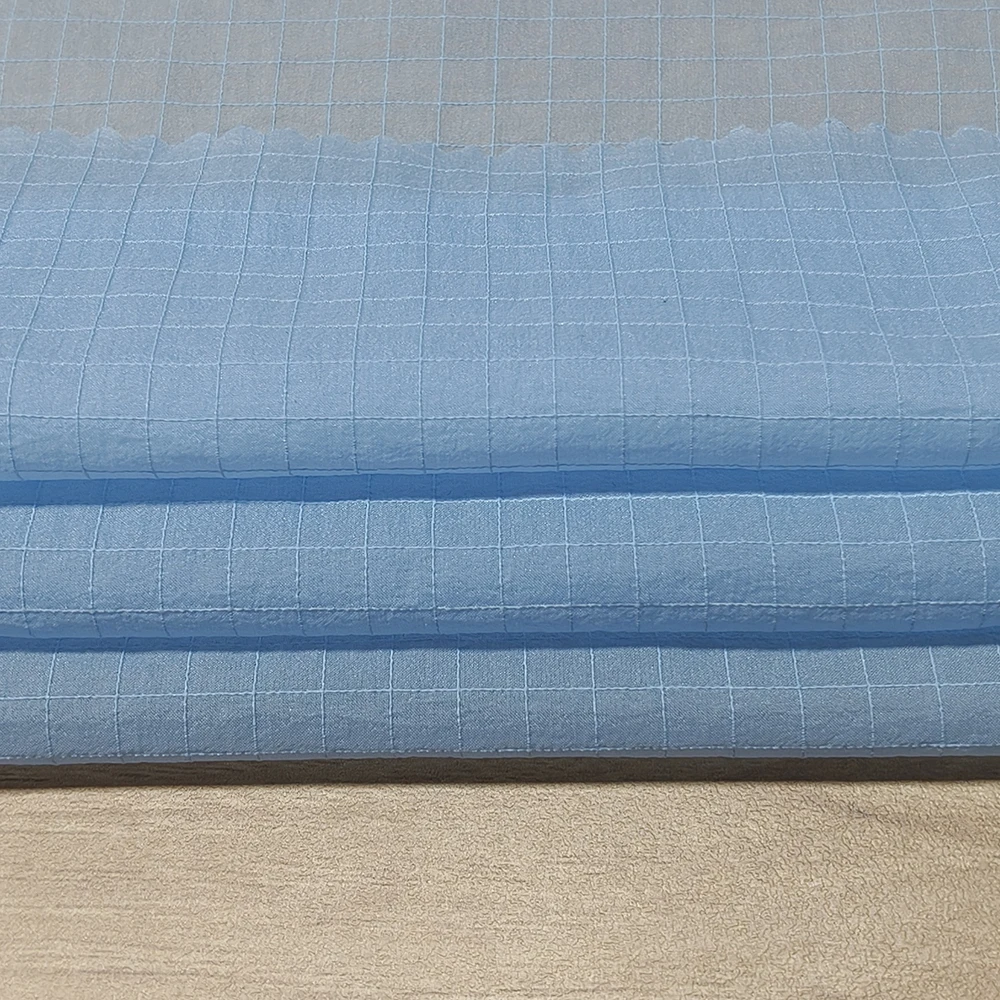 Shaoxing Yuyuan 100% Nylon Low Elastic Fabric 39GSM Ultra Thin Lightweight Breathable Soft Nylon Material for Sunscreen Coat