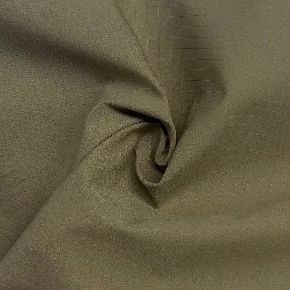 Shaoxing Yuyuan Polyester Ripstop Fabric Down Proof Lightweight for Down Jacket Cotton Jacket Winter Outdoor - Image 5